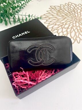 CHANEL Long Zip Wallet with Chanel box